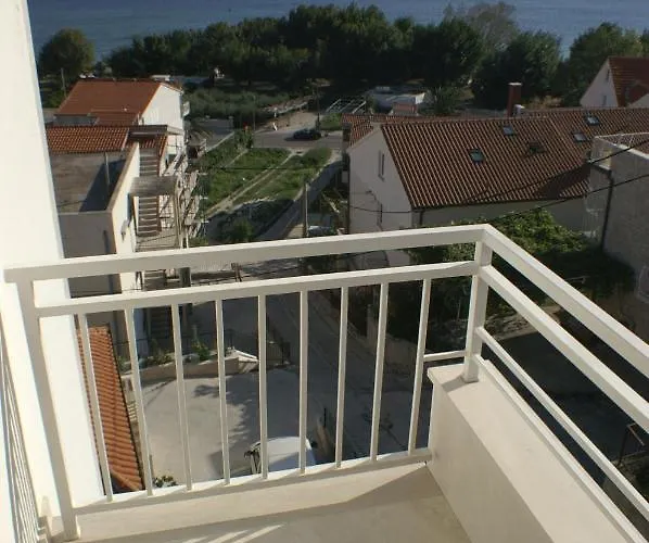 By The Sea Duce, Omis - 945 شقة *